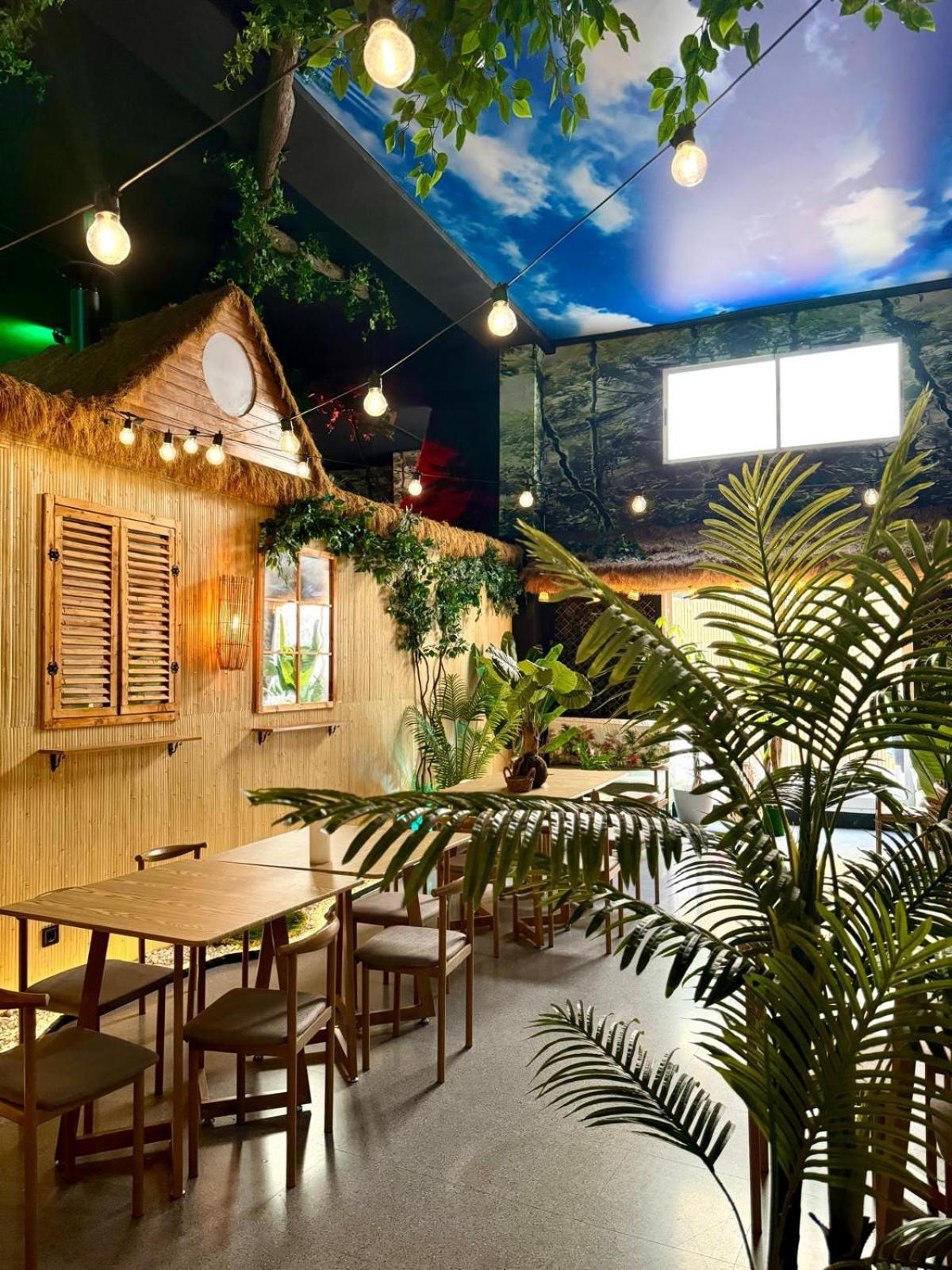 The Pod Suite Hostel Village 발렌시아 외부 사진