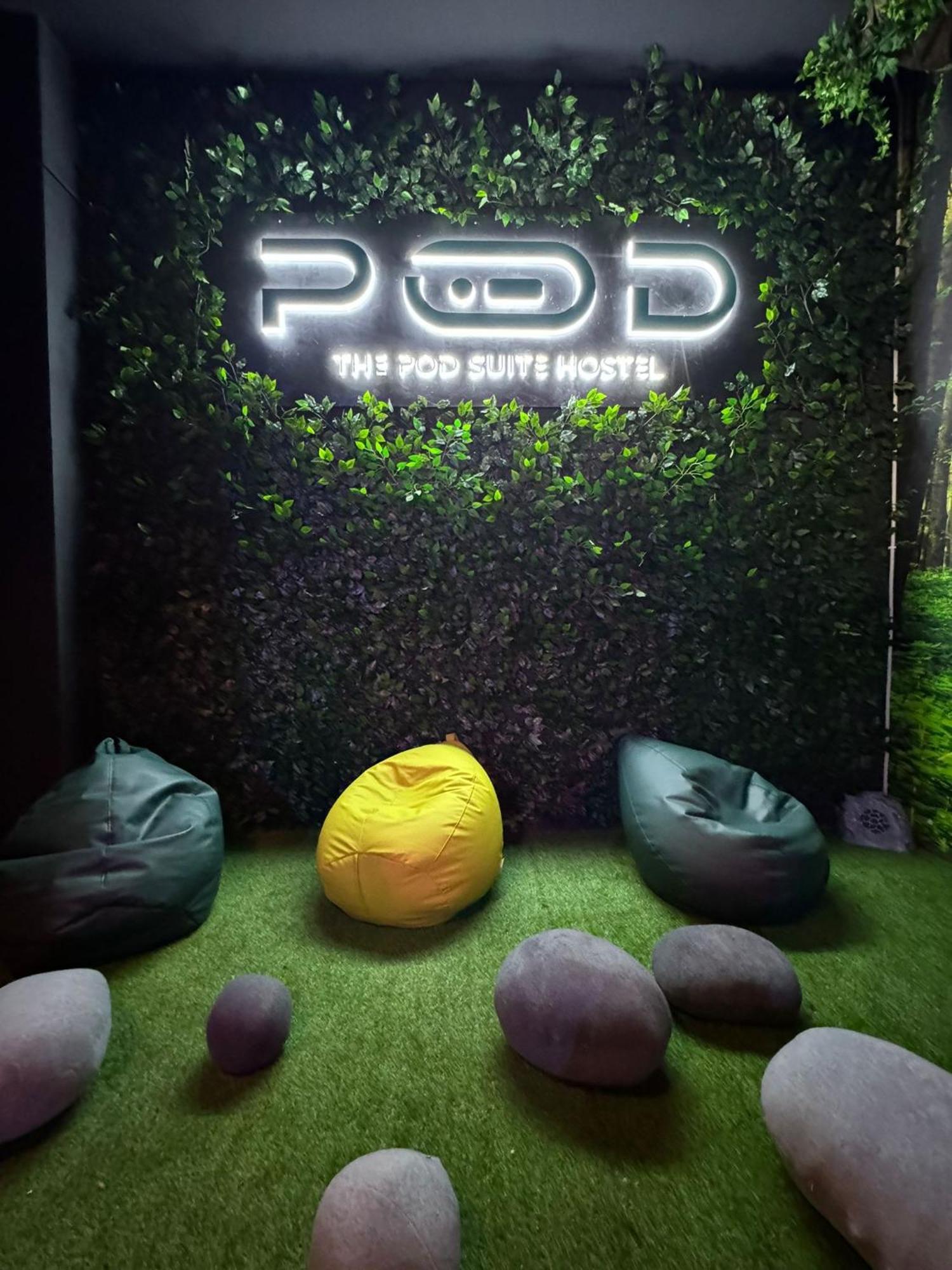 The Pod Suite Hostel Village 발렌시아 외부 사진